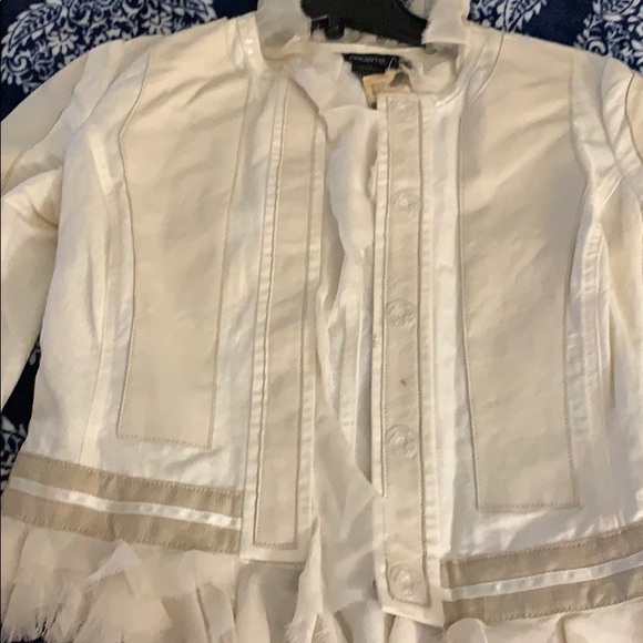 Jacket - Picture 1 of 4